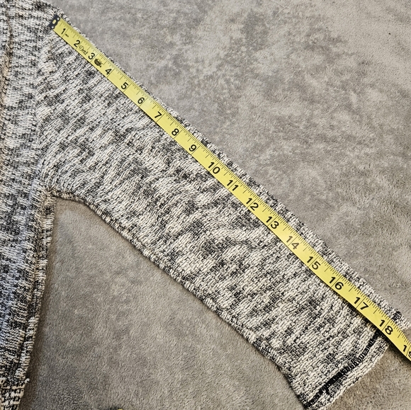 NWT Soft Surroundings Button Front Hooded Cardigan Sweater Size M - Picture 11 of 12